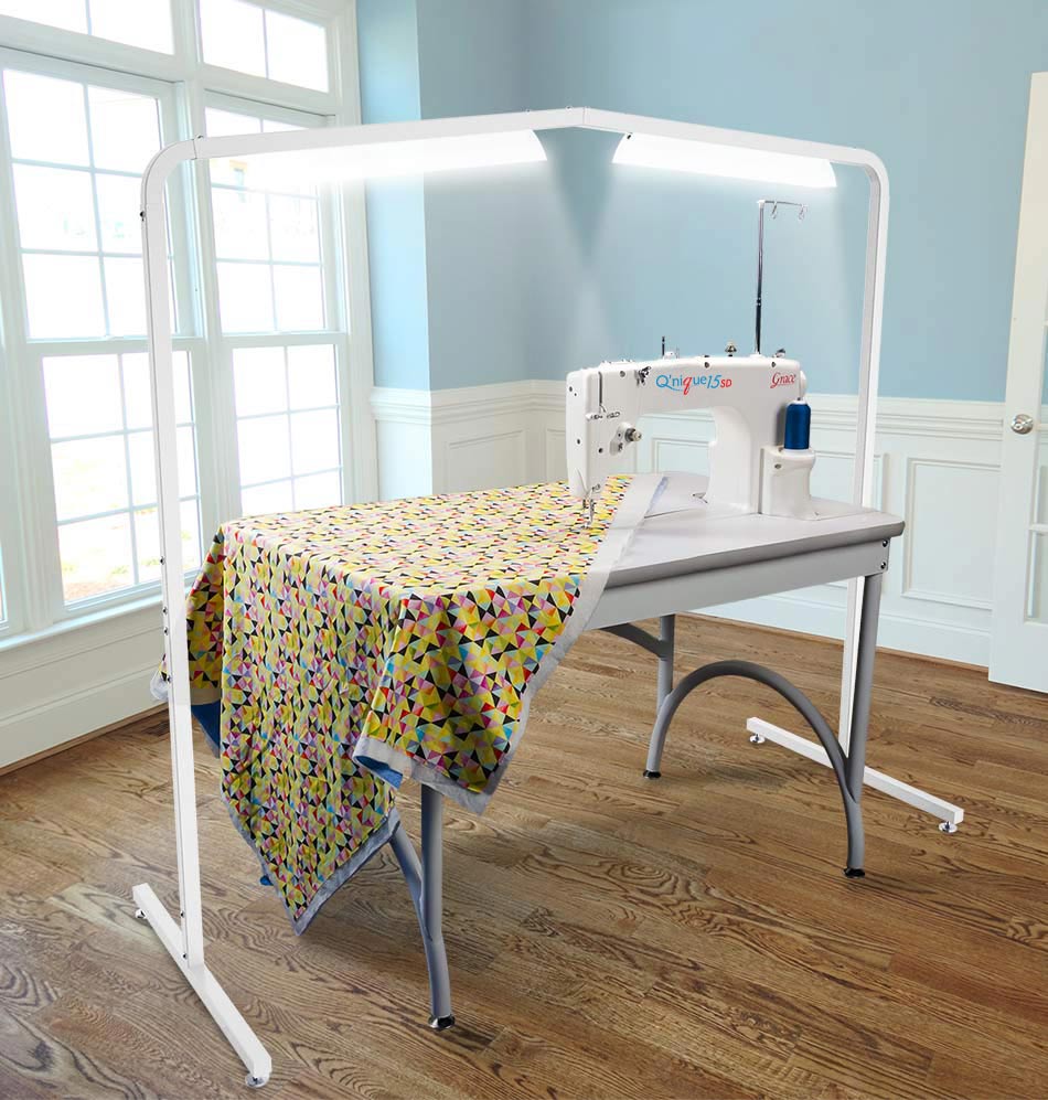 Q'nique Sit-down quilting machine